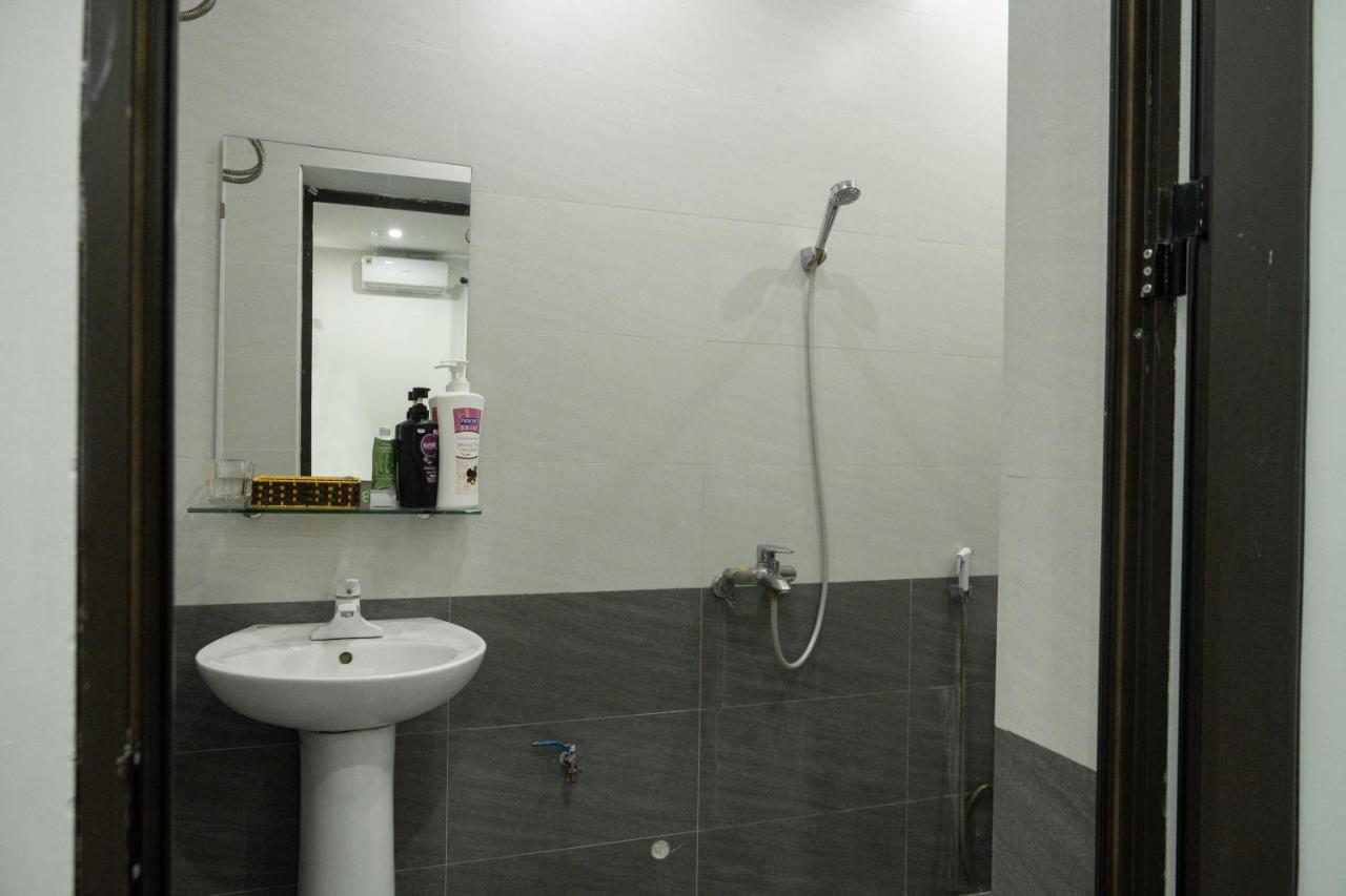 Anh Anh Luxury Hotel Tuyen Quang Екстериор снимка